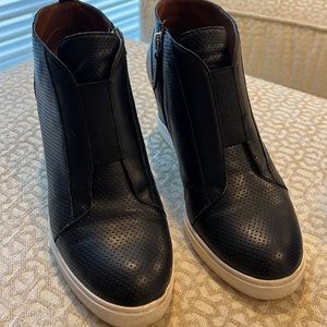 Linea Paolo leather wedge sneakers